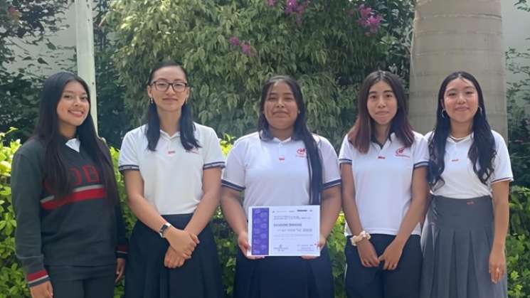 Estudiantes del COBAO, son expertas en soporte tecnológico