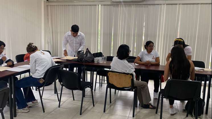 Acredita ILEO en competencias de Lenguas Originarias de Oaxaca