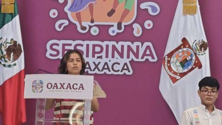 Niña mixteca demanda al gobierno educación  y acceso a la salud