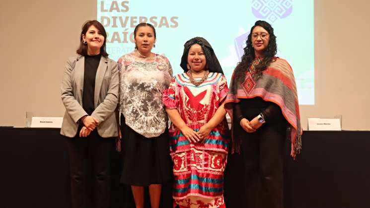 Autoras en lenguas originarias comparten su obra en Bellas Artes