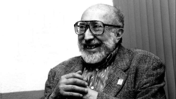 Conmemoran centenario de Emilio Carballido 
