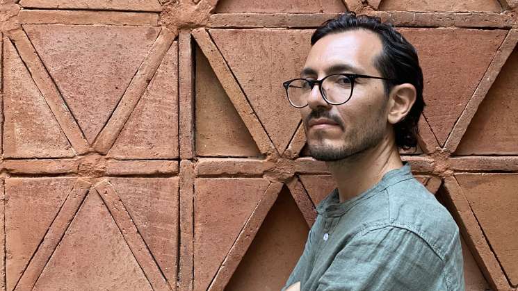 Recibe David Anuar premio iberoamericano de poesía 