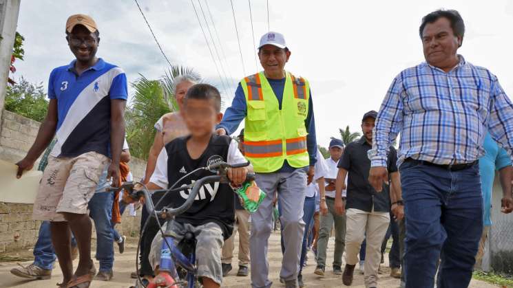 Acelera Gobierno estatal ayuda integral a la Costa 