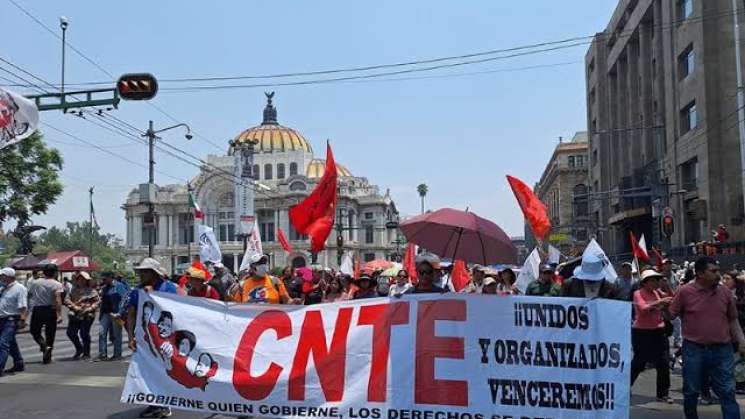 Maestros de la CNTE vuelven a manifestarse en CDMX 