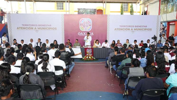 20 mdp para construcción del hospital de Santa María Chilchotla 