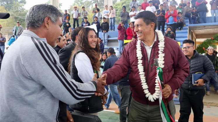 Gobernabilidad y desarrollo en la Mixteca y Sierra: Salomón Jara