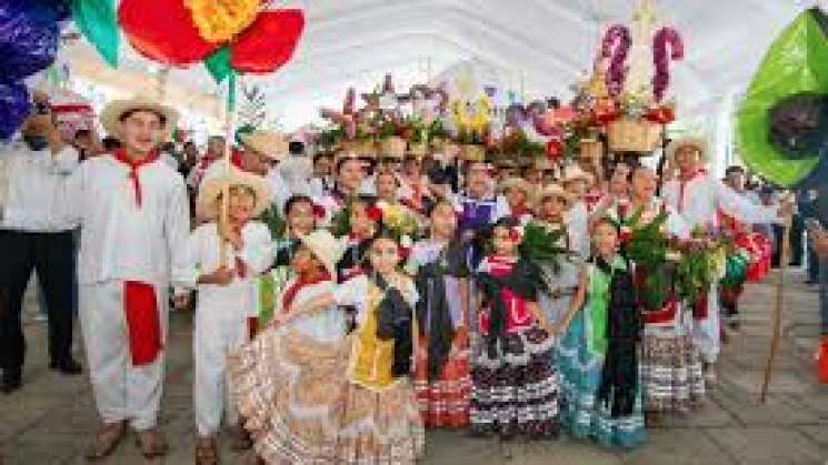 Inicia Encuentro de Chinas Oaxaqueñas,Marmoteros y Faroleros