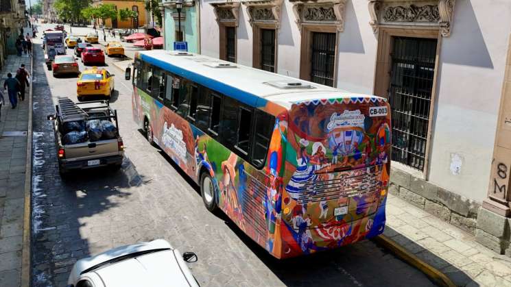 Inician rutas gratuitas de BinniBus para disfrutar la Guelaguetza