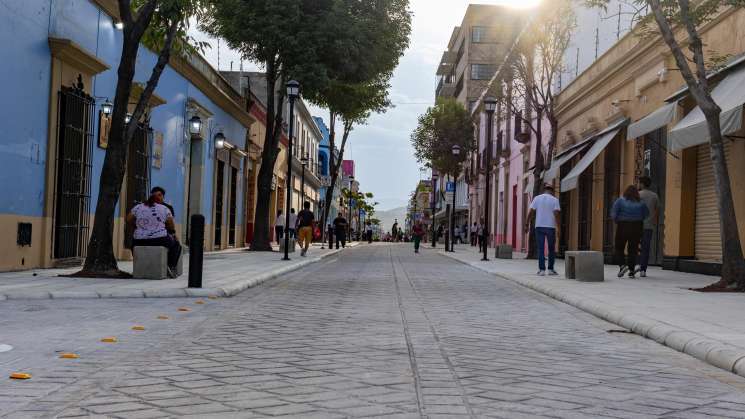 Oaxaca camina, dignifica el espacio público del Centro Histórico