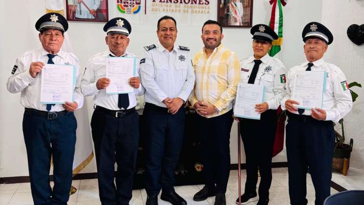 Cumple gobierno afiliación al IMSS de elementos de Policía Vial
