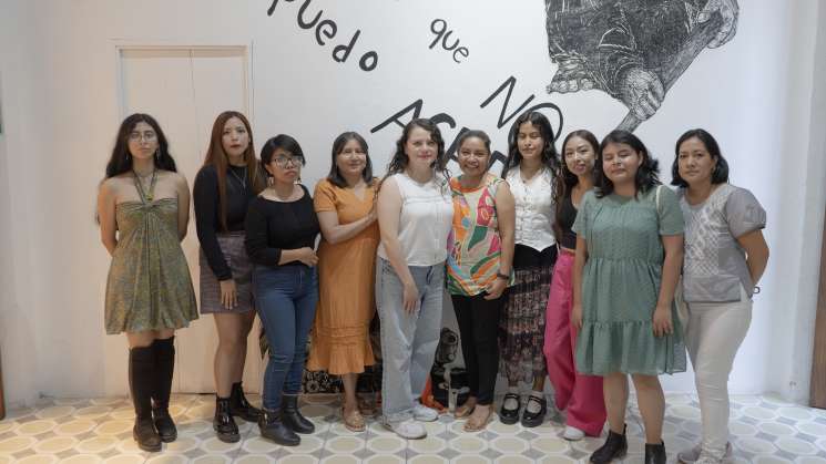 Colectivo Armarte exhibe en el Alacrán carpeta Resistir Volumen 1