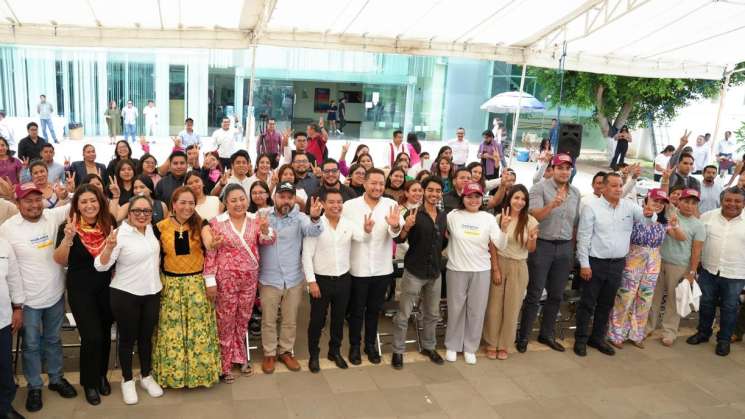 Congreso impulsa juventudes con liderazgo comunitario