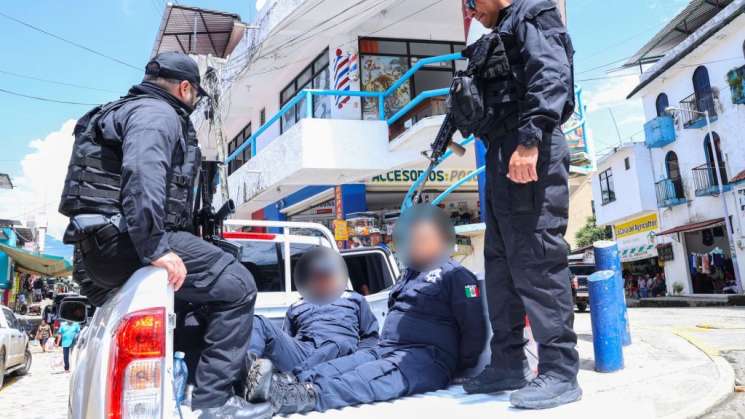 Operación Sable toma control de seguridad en Putla,hay detenidos.