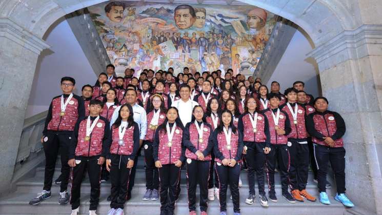 SJC aumenta estímulos económicos a medallistas de Oaxaca