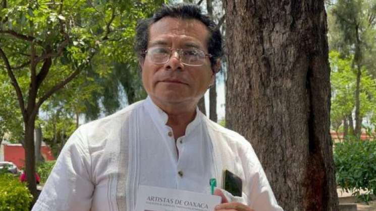 Jorge Pech presenta su libro