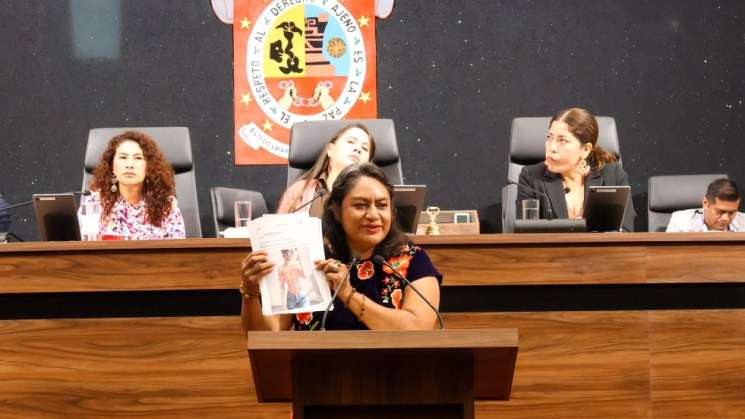 Irma Pineda denuncia plagio de SHEIN con bordados del Istmo