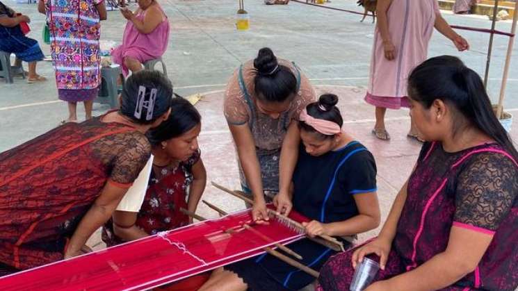 Plan de Justicia llega a artesanas amuzgas de Oaxaca y Guerrero