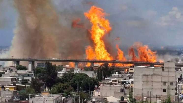 Tres fallecidos y 70 heridos por explosión de pipa en Iztapalapa
