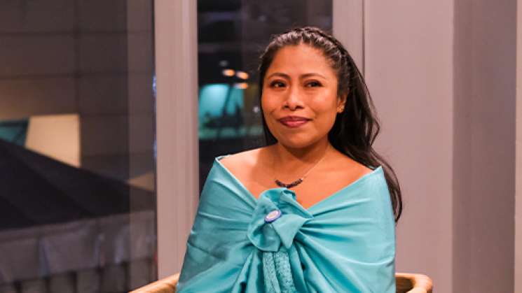 UNESCO y Yalitza Aparicio llaman a reconocer a docentes