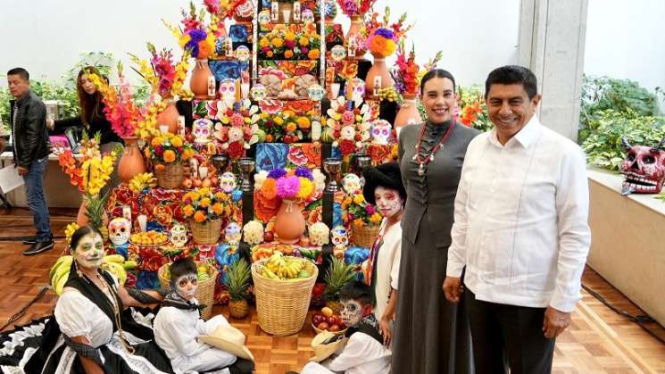 Salomón Jara anuncia programa cultural del Día de Muertos 2025