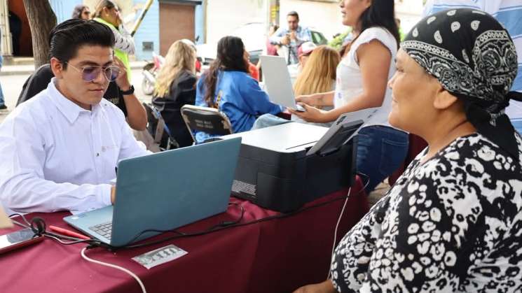 Diálogo Vecinales acerca servicios al barrio Los Siete Príncipes