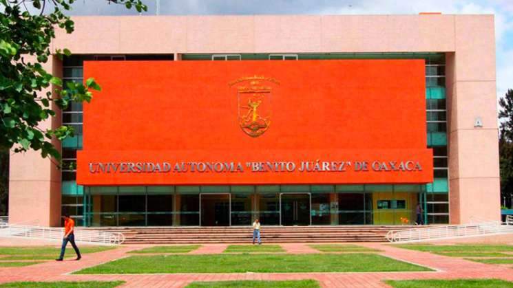 FAHHO emite convocatoria para becas a estudiantes de la UABJO