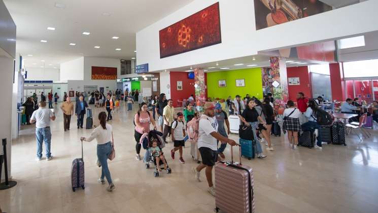 Más de 2 millones de persona visitan Oaxaca vía aérea