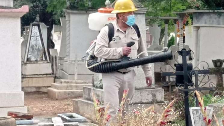 Pide SSO reforzar medidas preventivas  contra dengue en panteones