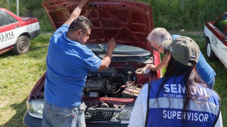 Cien taxis de Ánimas Trujano en supervisión por SEMOVI