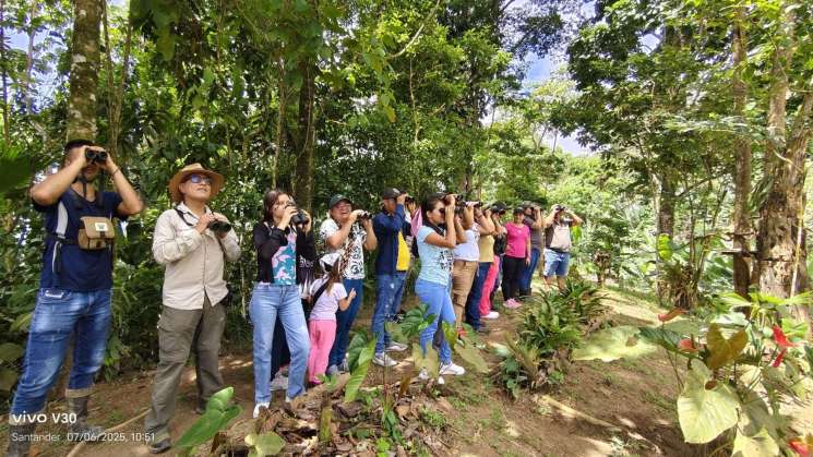 Lanzan becas para monitores comunitarios de aviturismo en Oaxaca