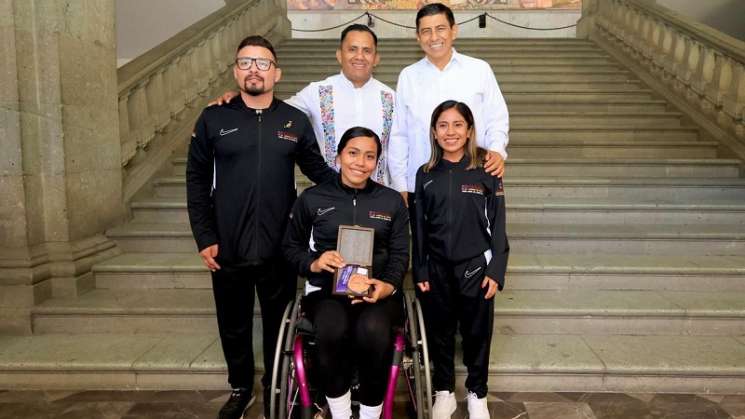 Salomón Jara celebra a la juventud y a la Revolución Mexicana