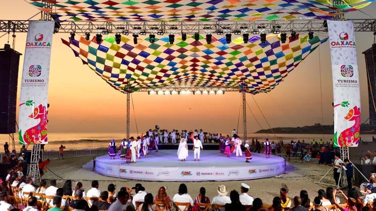 Concluye la Guelaguetza del Mar en Puerto Escondido