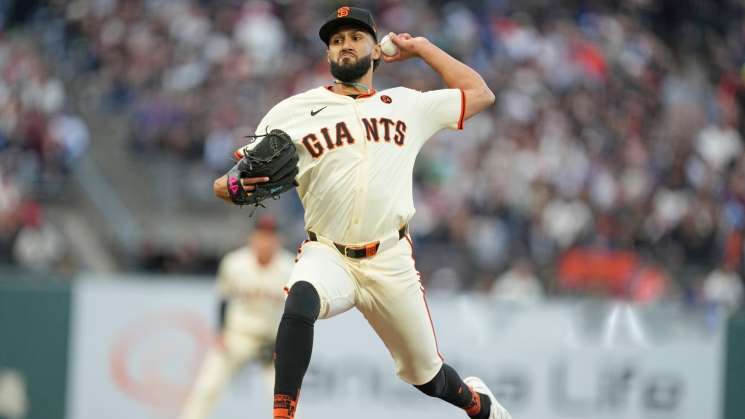 Raymound Burgos regresa a Guerreros de Oaxaca en 2026