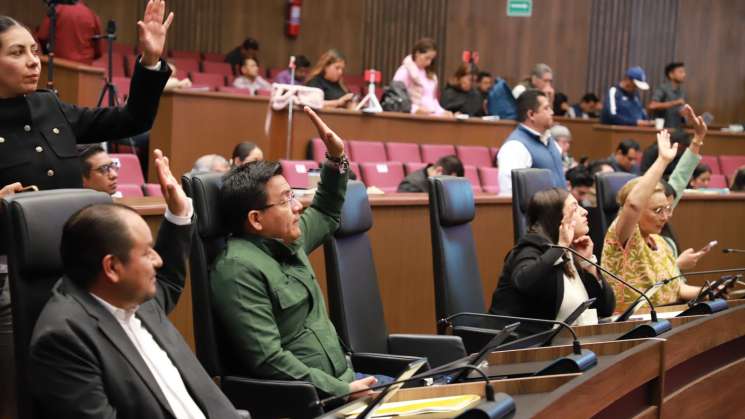 Piden seguridad para adultos mayores en retiros bancarios