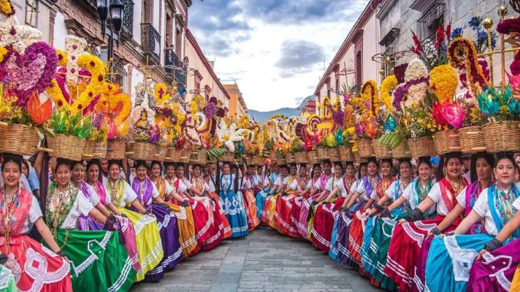 Concurso de imagen oficial de la Guelaguetza cierra el 9 de enero