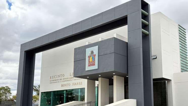 Derecho y diálogo en solución de conflictos: Congreso de Oaxaca