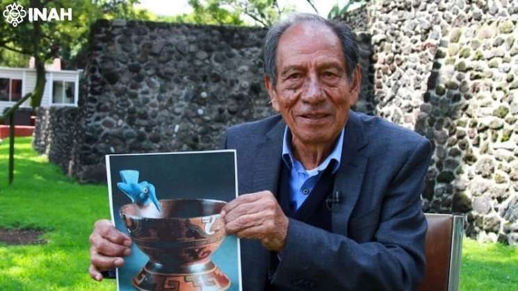 Reconocen a Roberto Gallegos, descubridor de tumbas de Zaachila