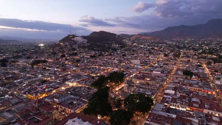 Oaxaca se conecta vía aerea con Puebla y Querétaro