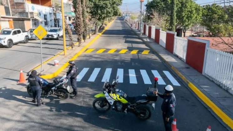 Tequio Vecinal recupera imagen urbana en la Col. Estrella