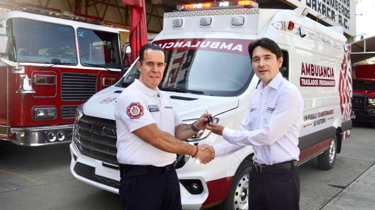 Tres nuevas ambulancias para atender más municipios