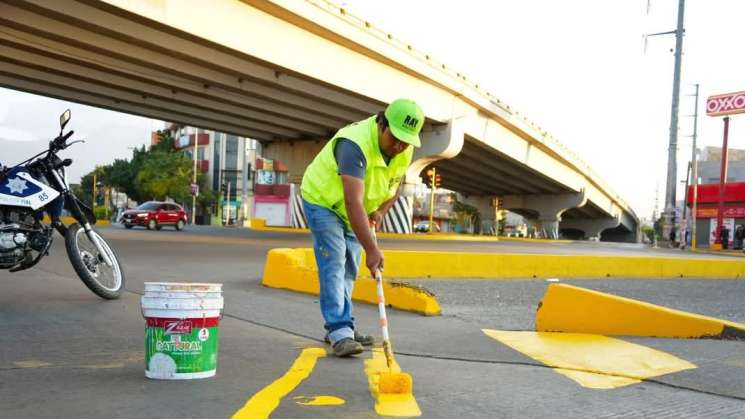 Limpian y fortalecen seguridad en el Puente de Cinco Señores 