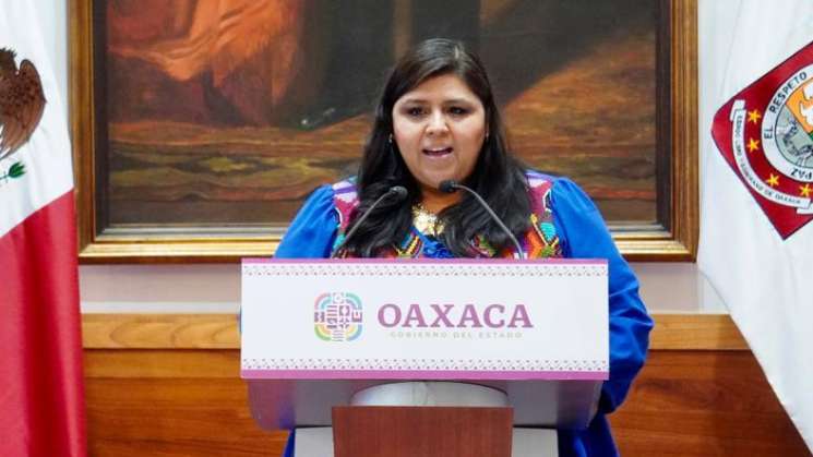 Elizabeth Ávarez, recibe reconocimiento por su labor en la CCSGO