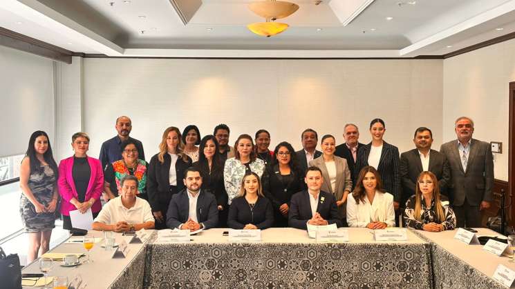 Oaxaca de Juárez fortalece lazos en la Red de DIF Municipales