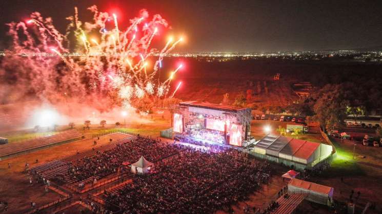 Guelaguetza conquista  Festival Atmósfera Mundialista de Tecamac