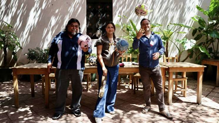 Abren certamen de diseño de balones y calcetines mundialistas