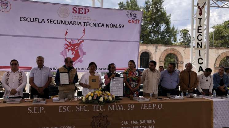  El Himno Nacional ya puede ser interpretado en chocholteco:INALI