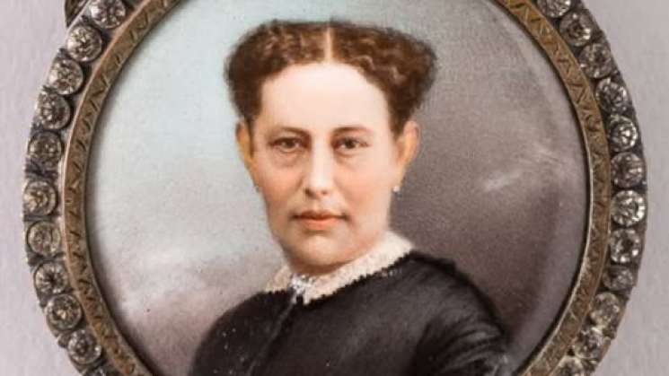 Dedican exposión en Los Pinos al legado de Margarita Maza