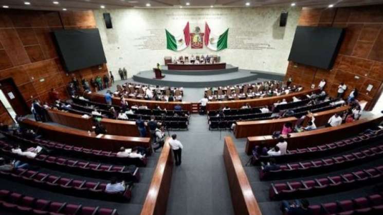 Congreso de Oaxaca, primero en aprobar reforma sobre feminicidio