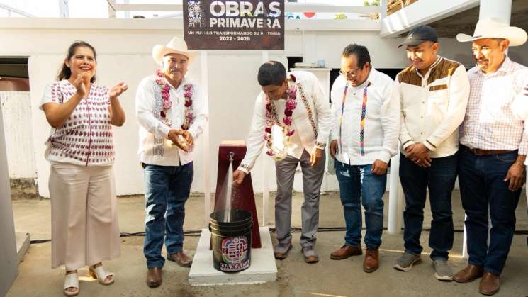 Integra Salomón Jara  a Pochutla y Tonameca en Agua para todo@s