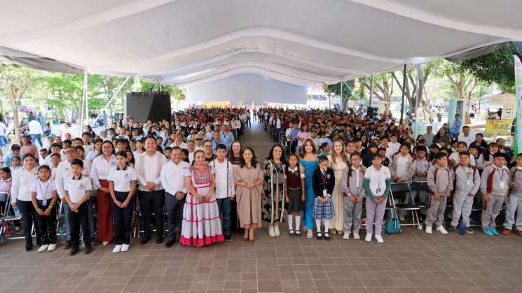 DIF Oaxaca alerta a estudiantes sobre violencia y el acoso 